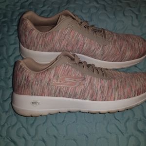 Sketchers size 10 slip on shoes